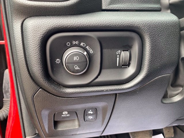 2022 RAM 1500 Big Horn Crew Cab 4x4 5'7" Box