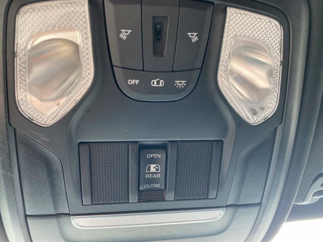 2022 RAM 1500 Big Horn Crew Cab 4x4 5'7" Box