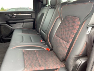 2022 RAM 1500 Big Horn Crew Cab 4x4 5'7" Box