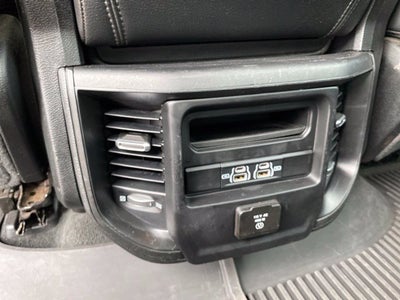 2022 RAM 1500 Big Horn Crew Cab 4x4 5'7" Box