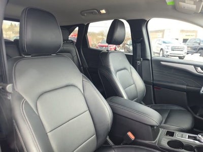 2025 Ford Escape Platinum