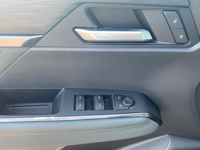 2024 GMC Acadia AT4
