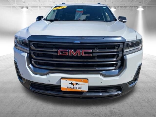 2023 GMC Acadia AT4