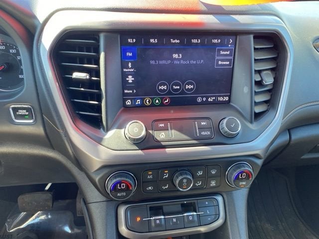 2023 GMC Acadia AT4