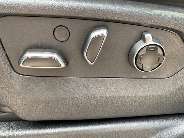 2025 GMC Yukon Denali Ultimate