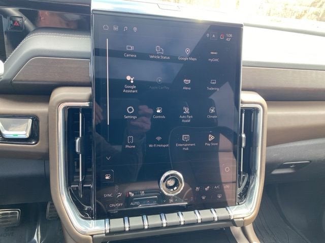 2025 GMC Yukon Denali Ultimate