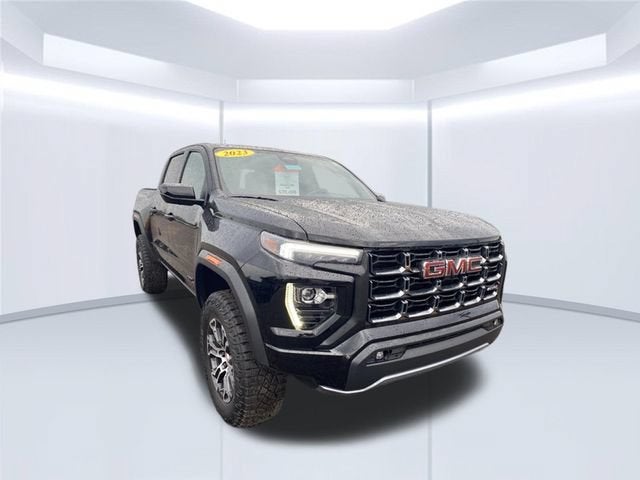 2023 GMC Canyon 4WD AT4