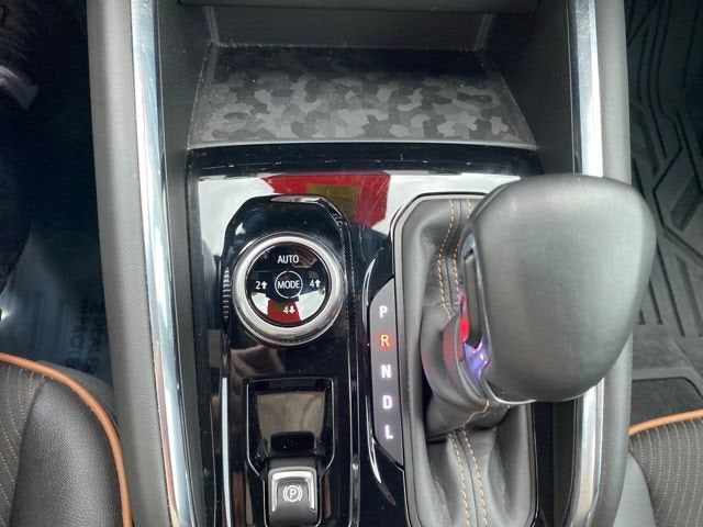 2023 GMC Canyon 4WD AT4