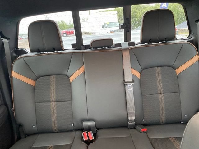 2023 GMC Canyon 4WD AT4