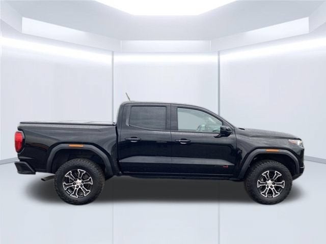2023 GMC Canyon 4WD AT4