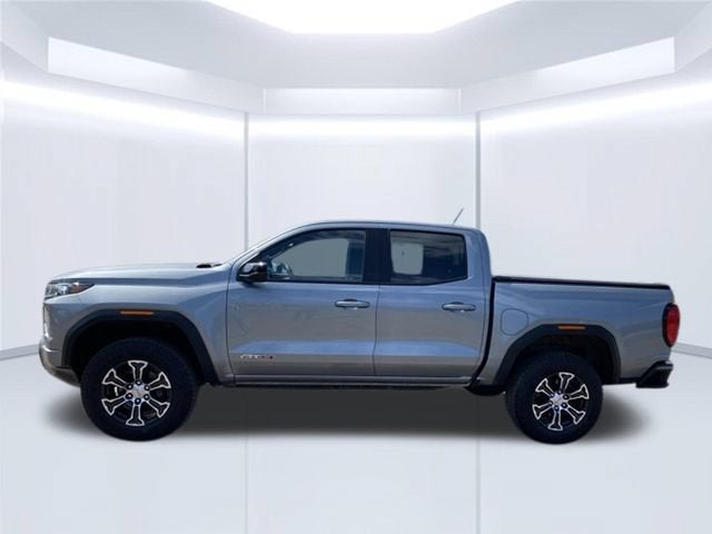 2023 GMC Canyon 4WD AT4