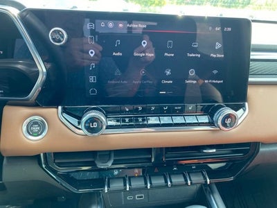 2023 GMC Canyon 4WD AT4