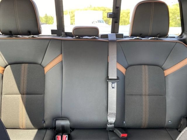 2023 GMC Canyon 4WD AT4