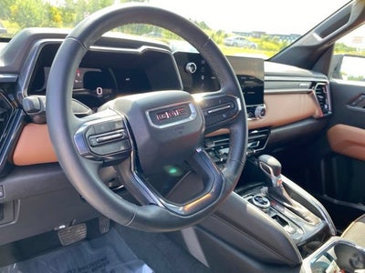 2023 GMC Canyon 4WD AT4