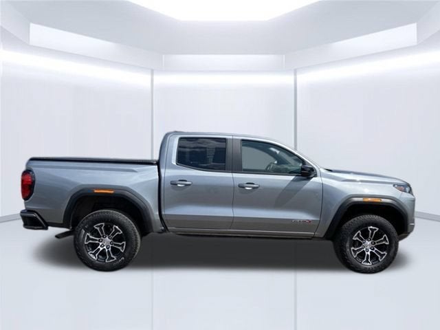 2023 GMC Canyon 4WD AT4