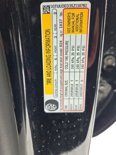 2025 GMC Sierra 1500 SLT