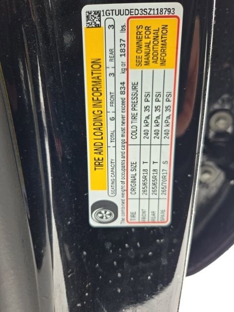 2025 GMC Sierra 1500 SLT