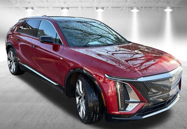 2024 Cadillac LYRIQ Luxury 3