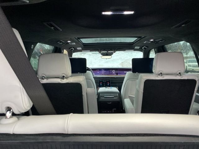 2025 Cadillac Escalade Sport Platinum