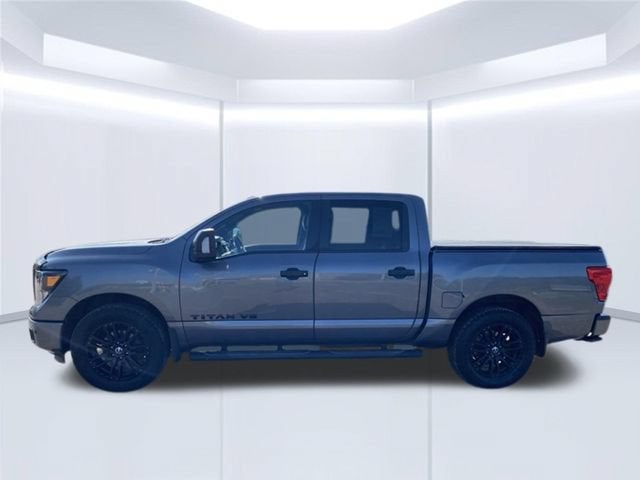 2019 Nissan TITAN SV