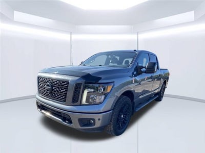 2019 Nissan TITAN SV
