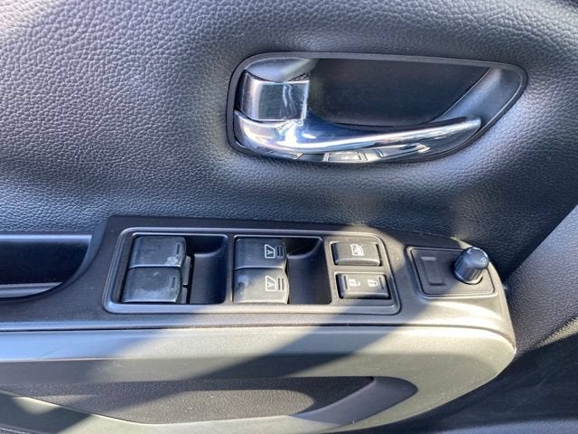 2019 Nissan TITAN SV
