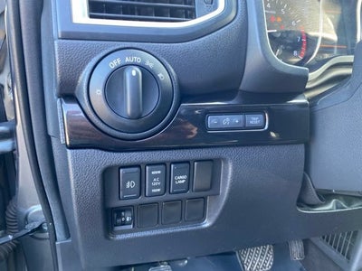 2019 Nissan TITAN SV