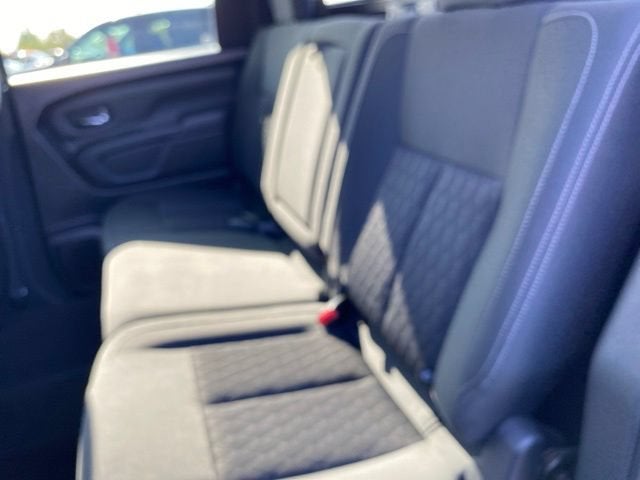 2019 Nissan TITAN SV