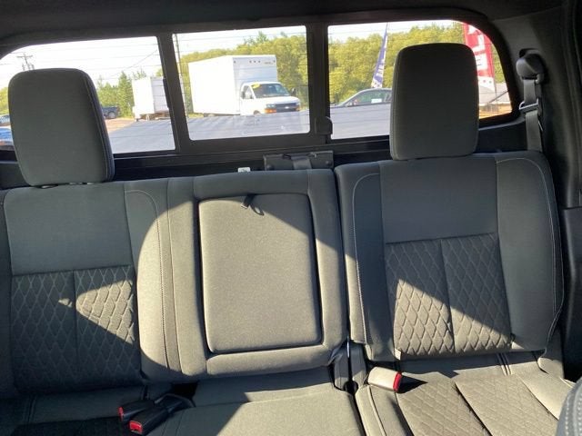 2019 Nissan TITAN SV