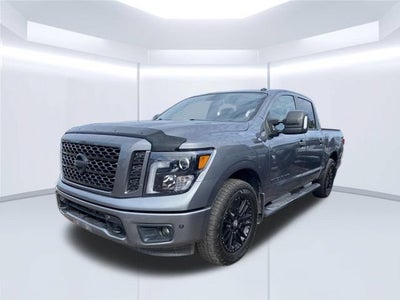 2019 Nissan TITAN SV