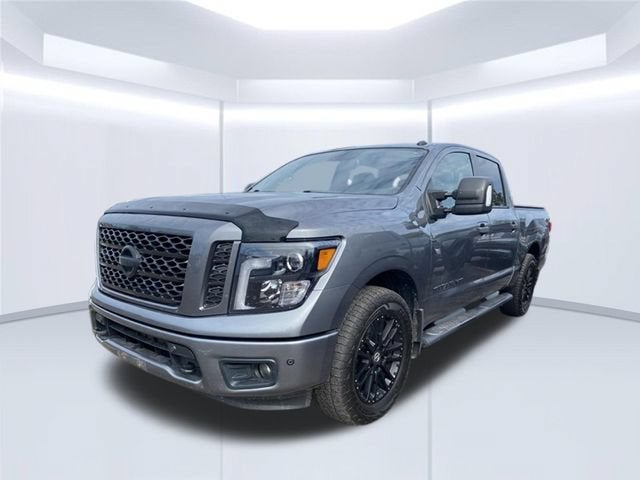 2019 Nissan TITAN SV