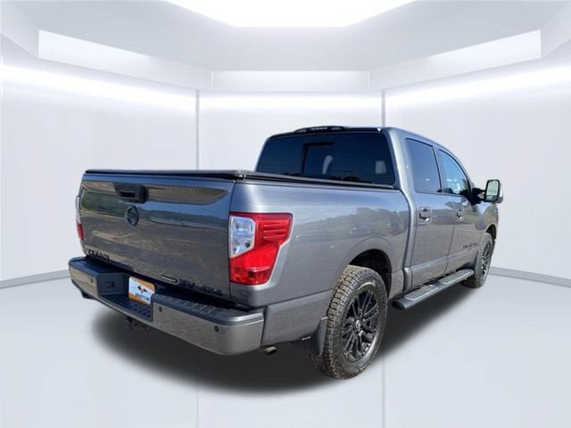 2019 Nissan TITAN SV