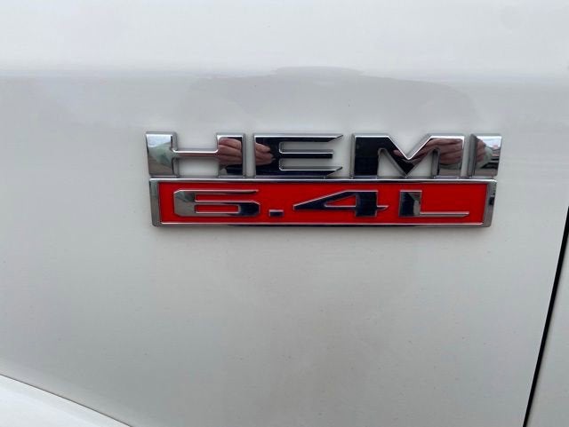 2019 RAM 2500 Laramie Crew Cab 4x4 6'4" Box