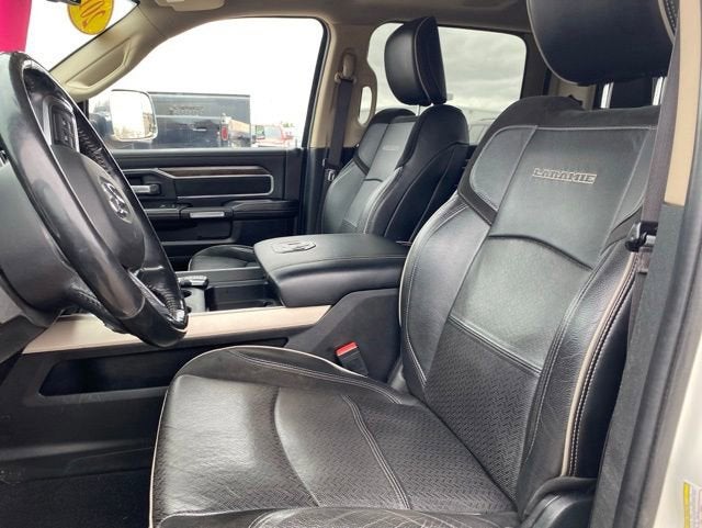 2019 RAM 2500 Laramie Crew Cab 4x4 6'4" Box
