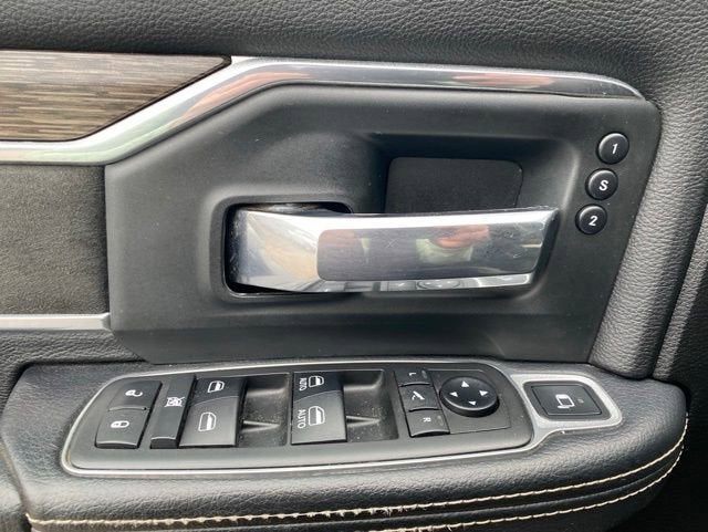 2019 RAM 2500 Laramie Crew Cab 4x4 6'4" Box