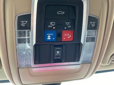 2019 RAM 2500 Laramie Crew Cab 4x4 6'4" Box