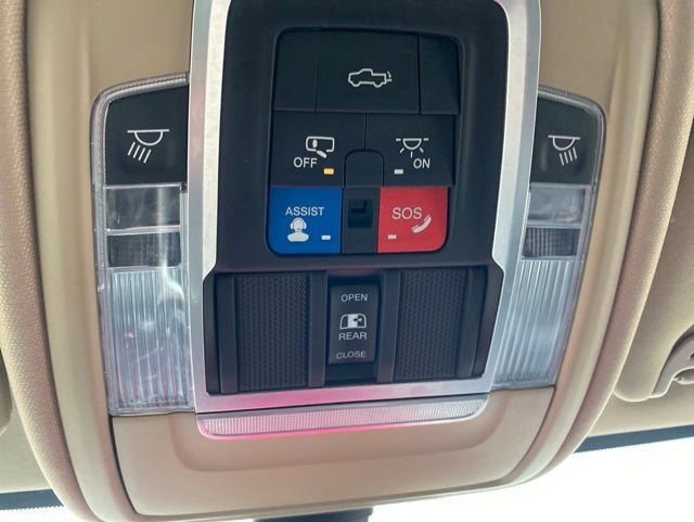 2019 RAM 2500 Laramie Crew Cab 4x4 6'4" Box
