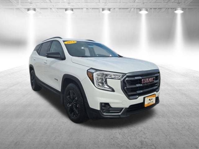 2024 GMC Terrain AT4