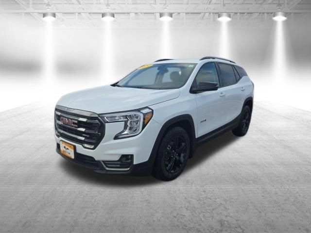 2024 GMC Terrain AT4