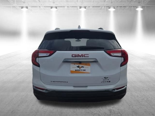 2024 GMC Terrain AT4