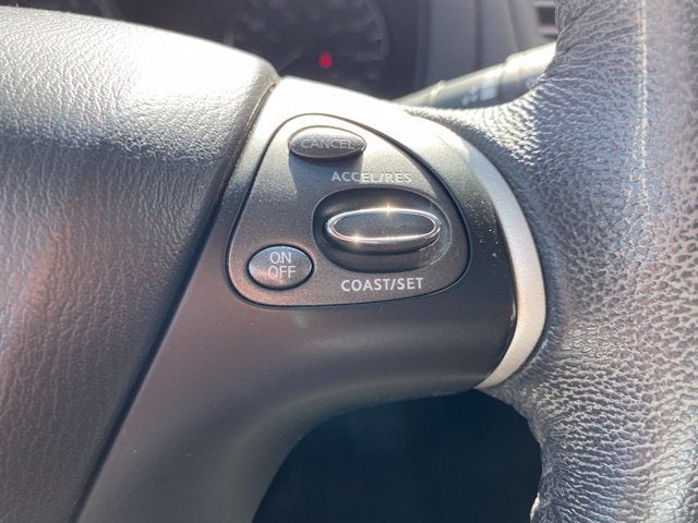 2015 Nissan Pathfinder SL