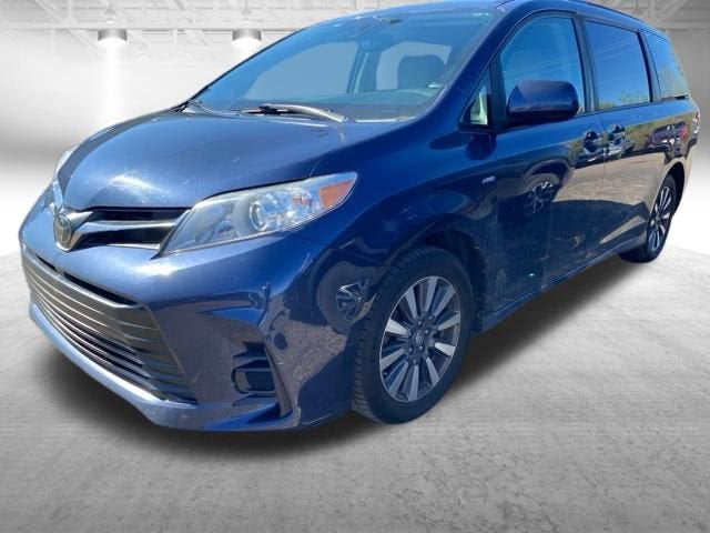 2020 Toyota Sienna LE