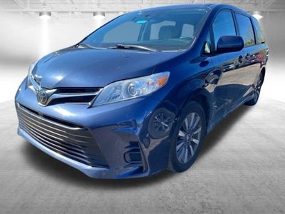 2020 Toyota Sienna LE