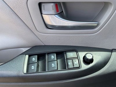 2020 Toyota Sienna LE