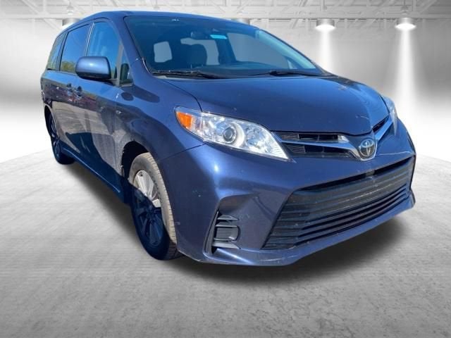 2020 Toyota Sienna LE