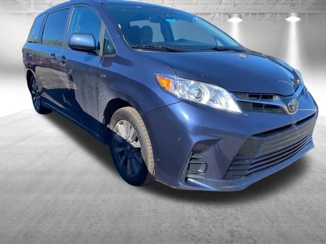 2020 Toyota Sienna LE