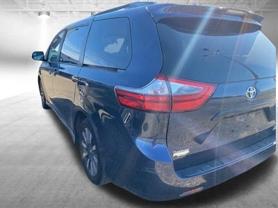 2020 Toyota Sienna LE