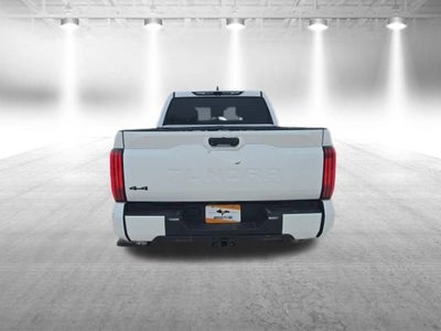 2022 Toyota Tundra 4WD SR5