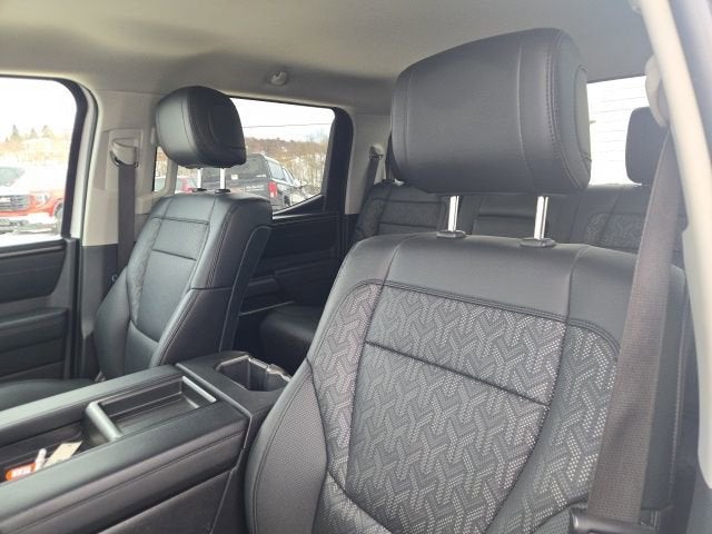 2022 Toyota Tundra 4WD SR5