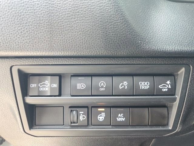 2022 Toyota Tundra 4WD SR5